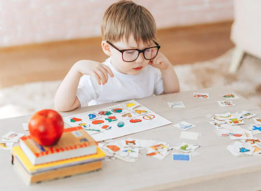 Những lợi ích của việc cho trẻ học tiếng Anh từ sớm với Super S5