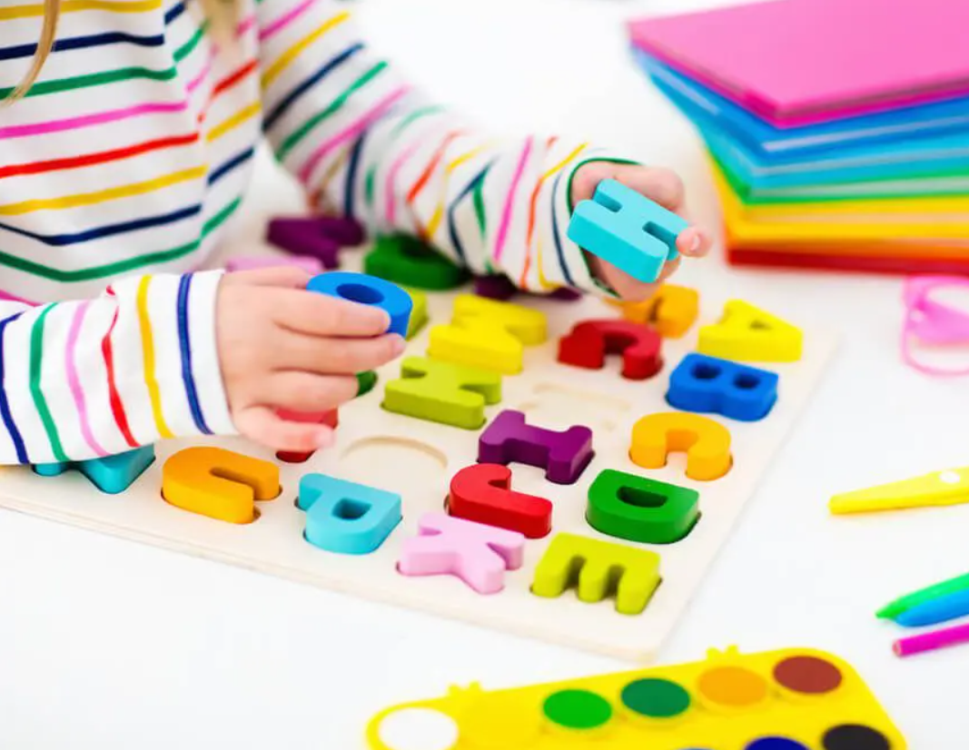 Những lợi ích của việc cho trẻ học tiếng Anh từ sớm với Super S5