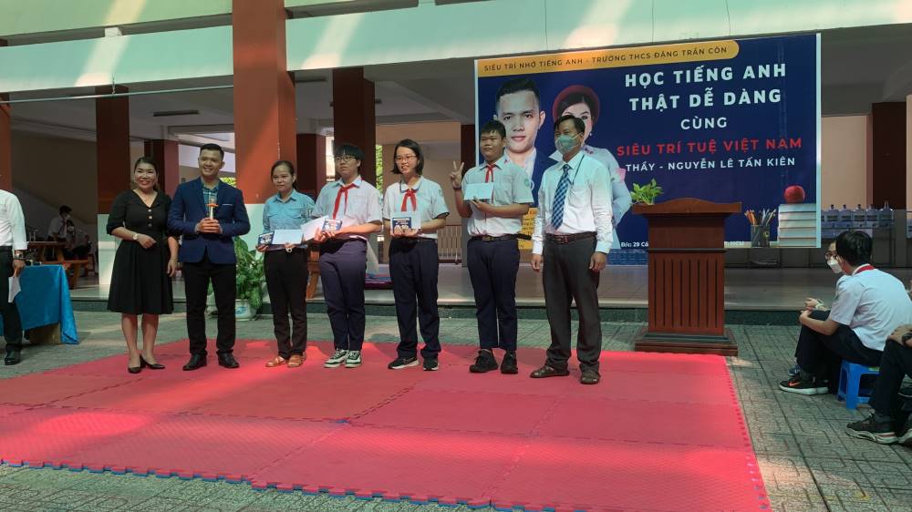 Siêu trí nhớ tiếng đào tạo tại trường trung học cơ sở Đặng Trần Côn, Tân Phú, TP. Hồ Chí Minh